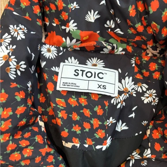 Stoic printed quilt puffer - Picture 3 of 3